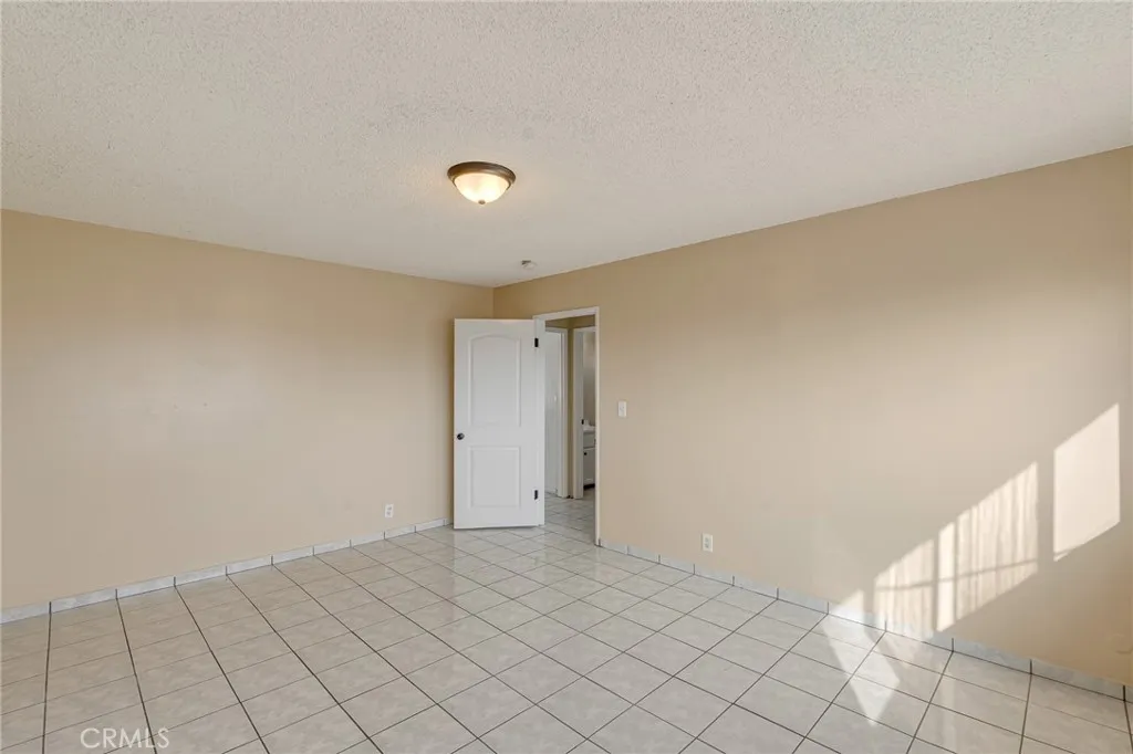 6021 Gage, Bell Gardens, California 90201 home-pic-12